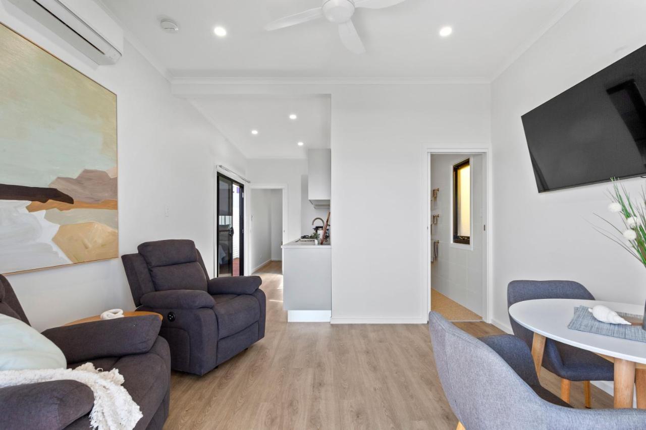 Port Lincoln Beachfront Apartments ภายนอก รูปภาพ