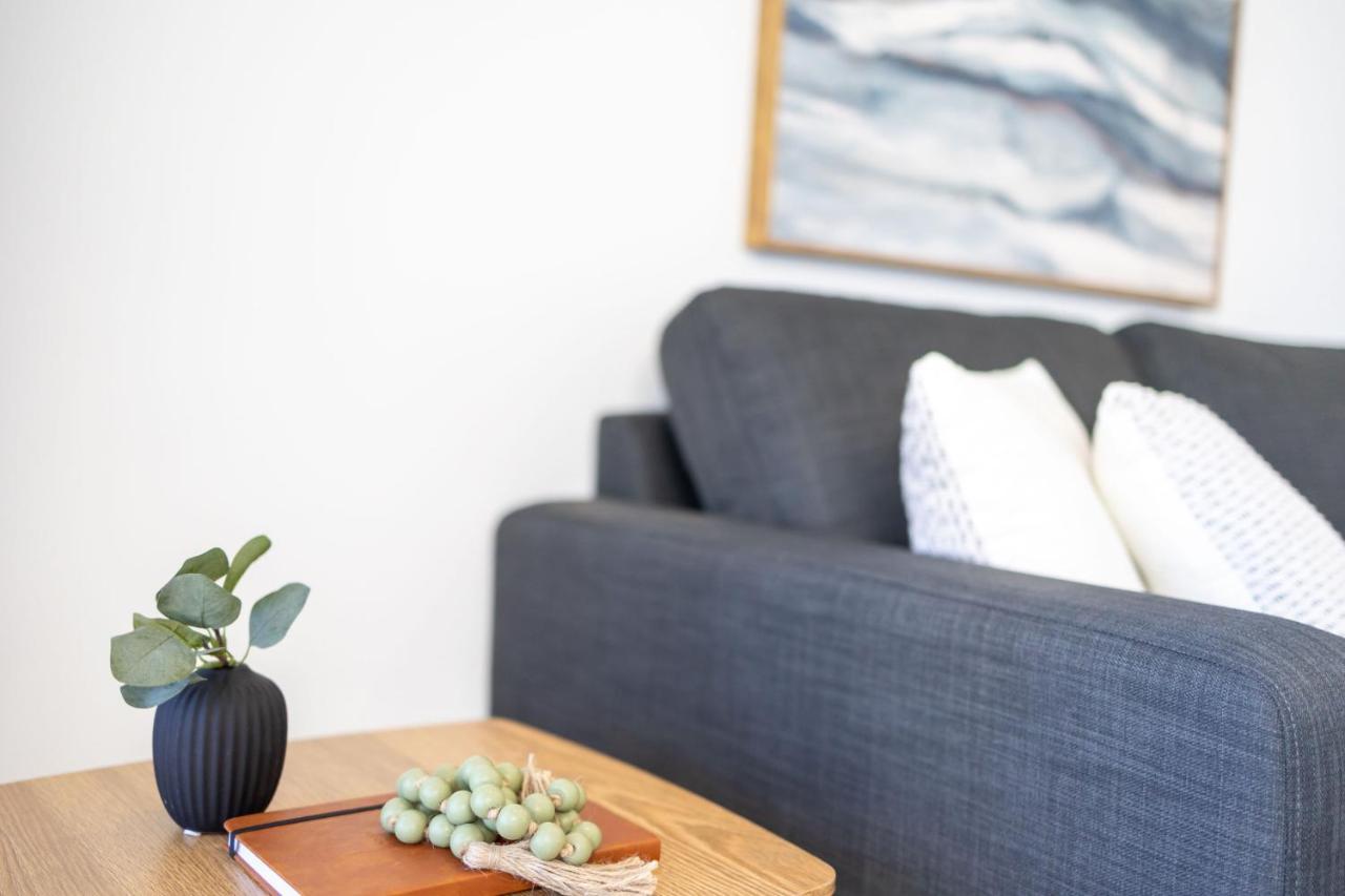 Port Lincoln Beachfront Apartments ภายนอก รูปภาพ