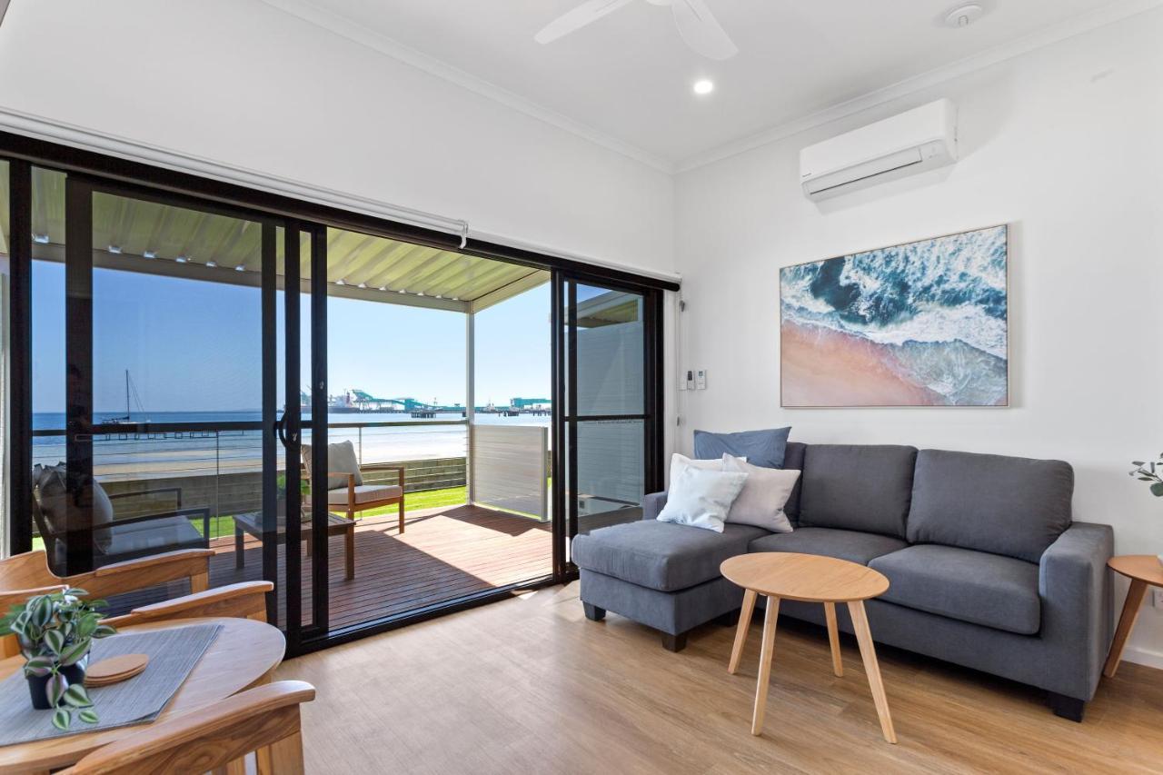 Port Lincoln Beachfront Apartments ภายนอก รูปภาพ