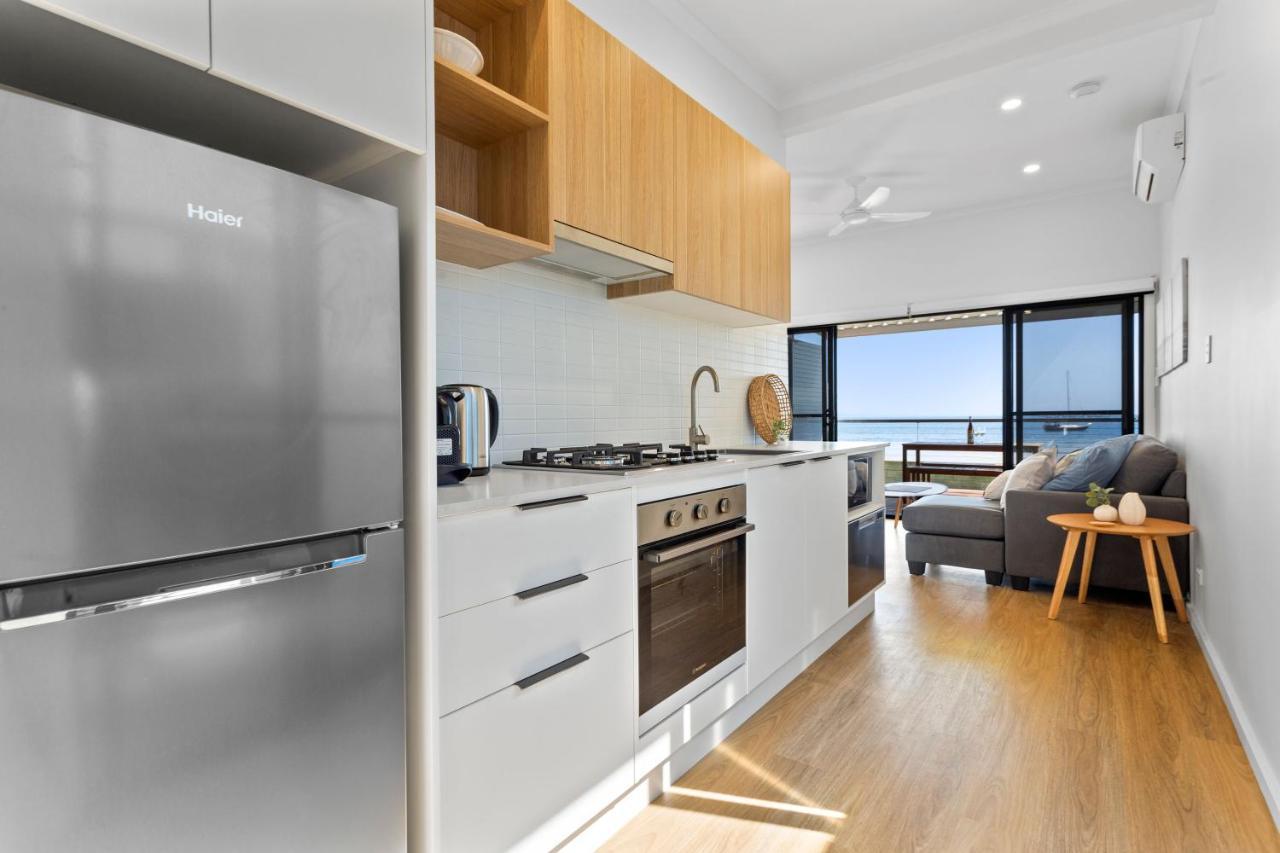 Port Lincoln Beachfront Apartments ภายนอก รูปภาพ